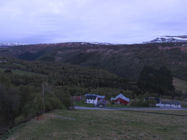Picture from Hessdalen AMS, refreshed every hour.